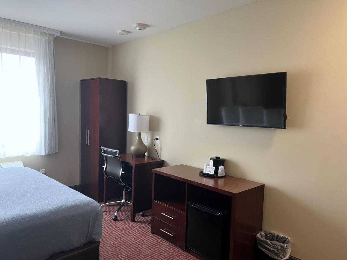 Lotus Blu Inn & Suites Nova York Exterior foto