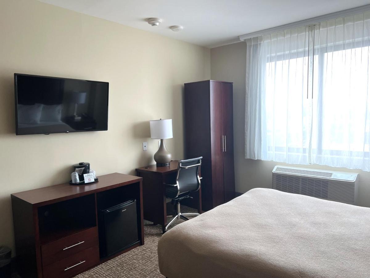 Lotus Blu Inn & Suites Nova York Exterior foto