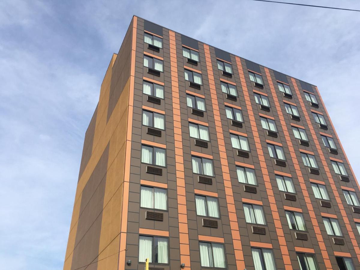 Lotus Blu Inn & Suites Nova York Exterior foto